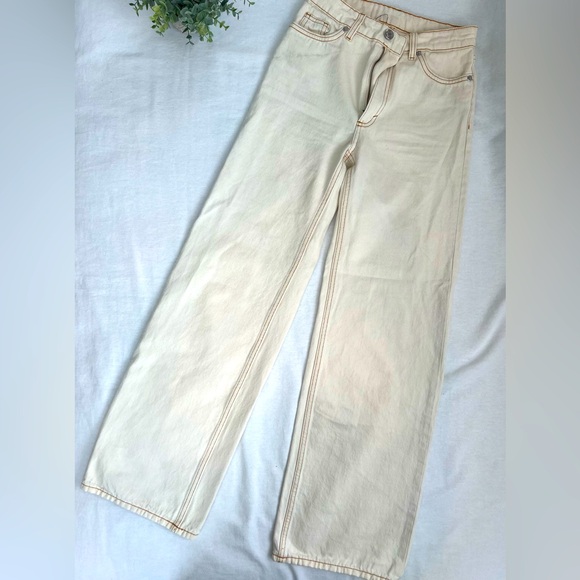 Monki Denim - Monki high waist balloon leg jeans in natural